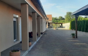 Eladó családi ház