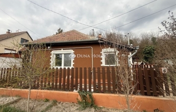 Eladó családi ház