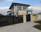 Eladó családi ház Érd 174 900 000 Ft