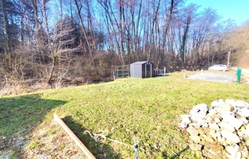 Eladó telek/földterület