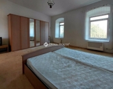 Eladó családi ház Szekszárd 120 000 000 Ft