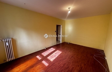 Eladó lakás