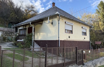 Eladó családi ház