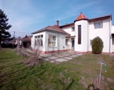 Eladó családi ház Baja 48 000 000 Ft