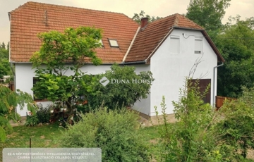 Eladó családi ház