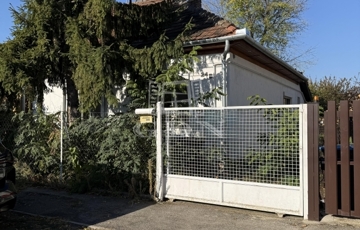 Eladó családi ház