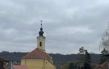 Eladó telek/földterület