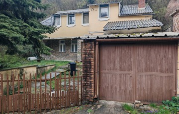 Eladó családi ház