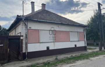 Eladó családi ház