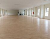 Kiadó iroda/üzlethelyiség Győr 3 132 Euro