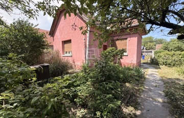 Eladó családi ház