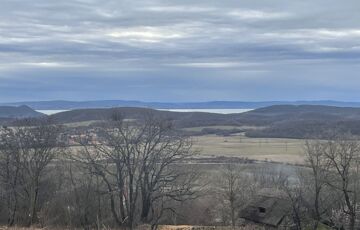 Eladó telek/földterület