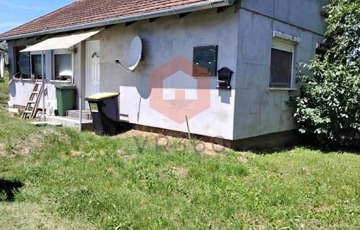 Eladó családi ház