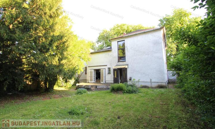 Nagypolgári villa Keszthelyen                                 