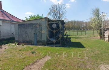 Eladó telek/földterület