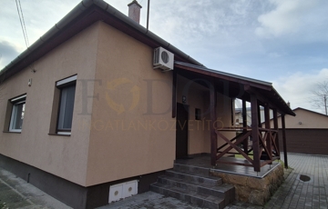 Eladó családi ház