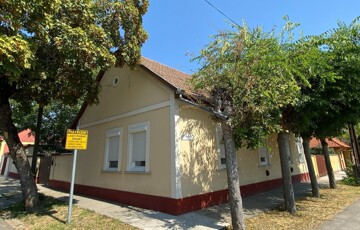 Eladó családi ház