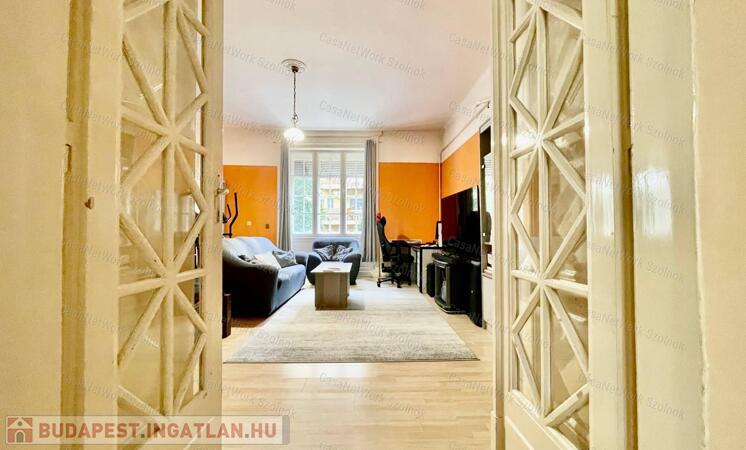 Eladó Szolnok Belvárosában a Táncsics utcában egy 43m2-es garzon lakás                                 