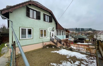 Eladó családi ház