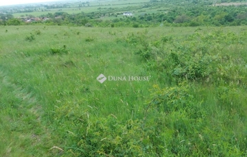 Eladó telek/földterület