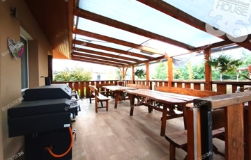 Eladó családi ház