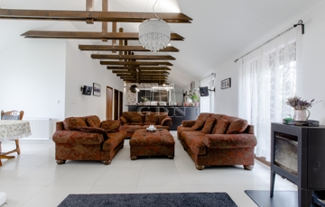 Eladó családi ház