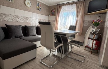 Eladó családi ház