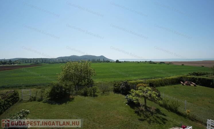 Panorámás családi ház                                 