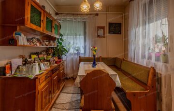 Eladó családi ház