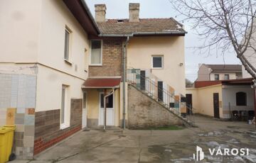 Eladó családi ház