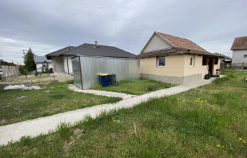 Eladó családi ház