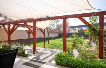 Eladó családi ház