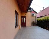 Élhető családi ház csendes kerttel