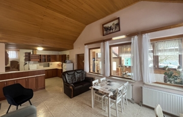 Eladó családi ház