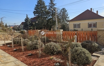 Eladó családi ház