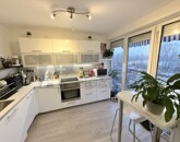 Eladó lakás Szeged 100 000 000 Ft