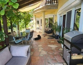 Eladó családi ház Pécs 249 900 000 Ft