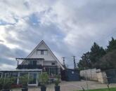 Eladó felújított családi ház balatoni panorámával Balatonalmádiban!