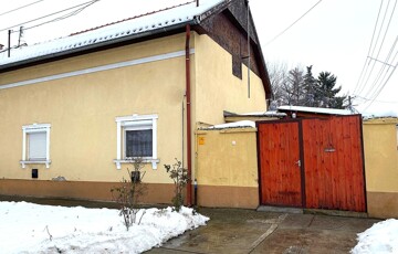 Eladó családi ház