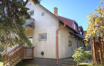 Eladó családi ház