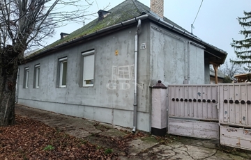 Eladó családi ház