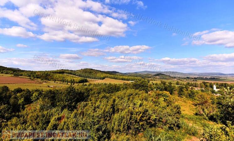 Igazi mesefalu- Káli-medence csodája                                 