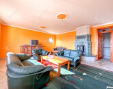 Eladó családi ház Komárom 131 200 000 Ft