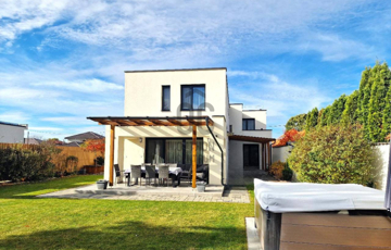 Eladó családi ház