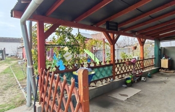 Eladó családi ház