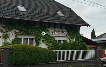 Eladó családi ház