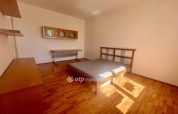 Eladó lakás