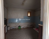 Eladó családi ház Udvar 8 000 000 Ft