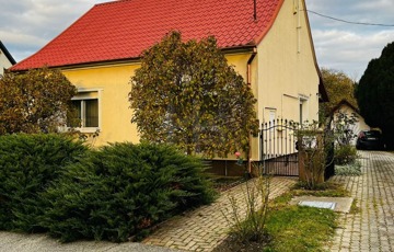 Eladó családi ház
