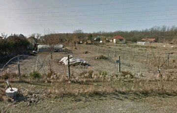 Eladó telek/földterület